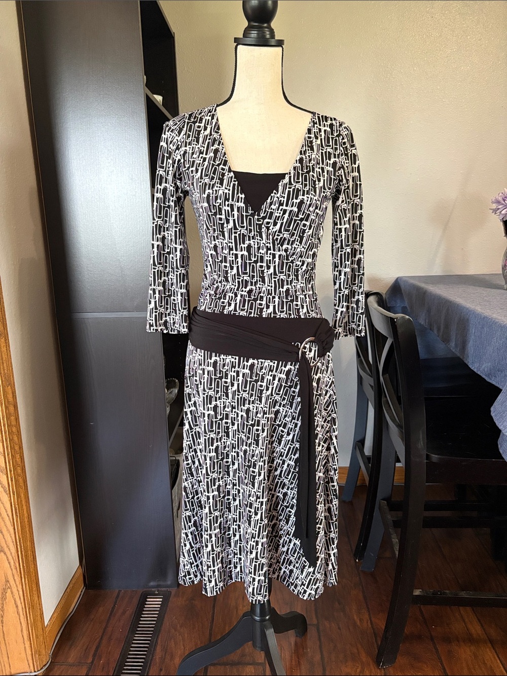 Women’s Maurices Sz Small Faux Wrap 3/4 Sleeve Dess with Waist Tie